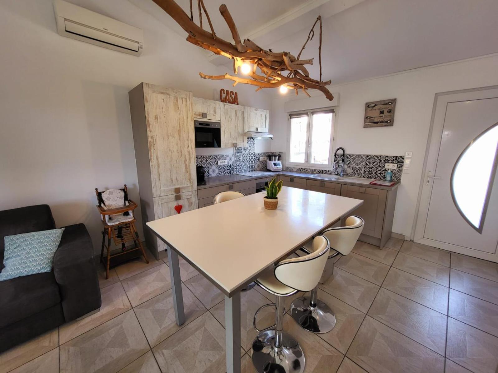 Casa Leone 83 Sollies Pont